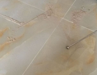 南阳市瓷砖空鼓维修公司分享粘合剂选择不当在瓷砖铺贴过程中可能导致以下问题
